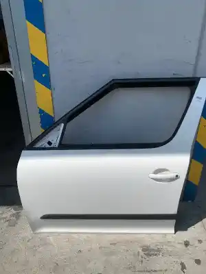 Second-hand car spare part Left Front Door for SKODA YETI (5L) 2.0 TDI 4X4 OEM IAM references 5L0831055  