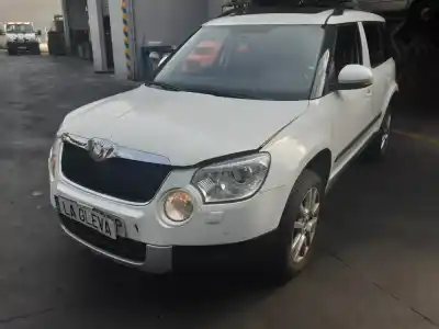 Pezzo di ricambio per auto di seconda mano Attacco Anteriore Destro per SKODA YETI (5L) 2.0 TDI 4X4 Riferimenti OEM IAM 1K0407256AA  