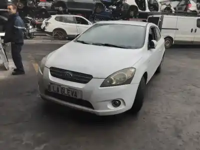 Second-hand car spare part front windshield wiper motor for kia pro cee'd (ed) 1.6 crdi 128 oem iam references 981001h000