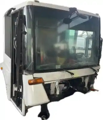 Pièce détachée automobile d'occasion carrosserie pour mercedes-benz mercedes-benz econic 2628 l 2001- 279cv 6884cc 1013427 références oem iam 