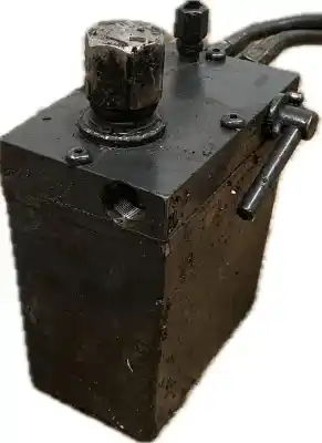 Автозапчастина б/у подвісний насос для iveco iveco iveco посилання на oem iam 504173053