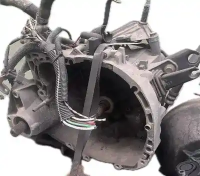 Pièce détachée automobile d'occasion BOÎTE DE VITESSES pour RENAULT RENAULT  Références OEM IAM 7701723242  