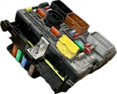 Pezzo di ricambio per auto di seconda mano scatola relè/fusibili per citroen jumpy 1.9 turbodiesel (dhx. d8b / xud9te) riferimenti oem iam 9807028680  
