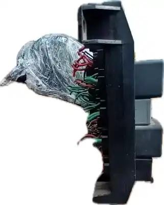 Second-hand car spare part fuse box unit for iveco eurotech  oem iam references 500325434  