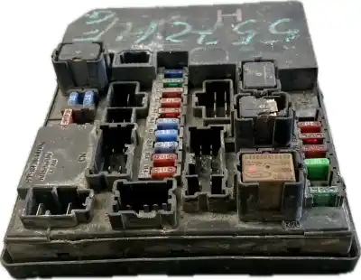 Peça sobressalente para automóvel em segunda mão caixa de fusíveis e relés por nissan nissan cabstar 35.11 2006-2009 110cv 2488cc 1016011 referências oem iam 284b7rb030