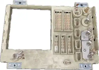 Second-hand car spare part fuse box unit for man tgx  oem iam references 81254446074  