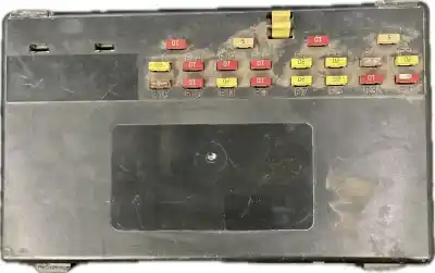 Pezzo di ricambio per auto di seconda mano scatola relè/fusibili per iveco eurocargo tector 5.9 diesel riferimenti oem iam 504097628
