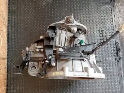 Pezzo di ricambio per auto di seconda mano riduttore per renault trafic combi m9r710 riferimenti oem iam pf6068  