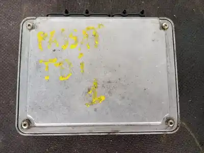 Автозапчасти б/у БЛОК УПРАВЛЕНИЯ ДВИГАТЕЛЕМ за VOLKSWAGEN PASSAT  ссылки OEM IAM 038906018P  