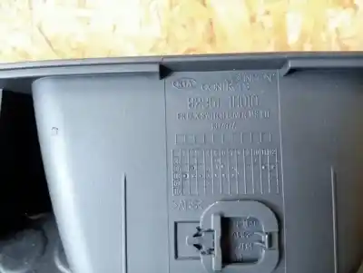 Peça sobressalente para automóvel em segunda mão botão / interruptor elevador vidro dianteiro esquerdo por kia ceed sw (ed) 1.6 referências oem iam 823511h010  