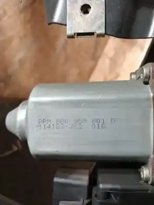 Peça sobressalente para automóvel em segunda mão elevador de vidros dianteira esquerda por audi a4 avant (b5) 1.9 tdi quattro referências oem iam 8d0959801d  