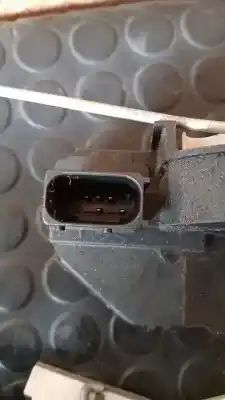 Pezzo di ricambio per auto di seconda mano serratura porta posteriore destra per chevrolet orlando 2.0 diesel cat riferimenti oem iam 13579566