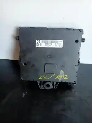 Second-hand car spare part fuse box unit for renault kangoo (f/kc0) 1.5 dci diesel oem iam references 8201077405b  