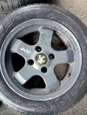 Pièce détachée automobile d'occasion jeu de jantes pour peugeot 206 sw xs références oem iam   