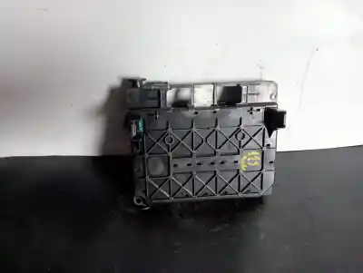 Second-hand car spare part fuse box unit for citroen c3 8hydv4ted4 oem iam references 9643498780  