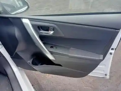 Peça sobressalente para automóvel em segunda mão conjunto de bancos por toyota auris (e18) 2zr referências oem iam   