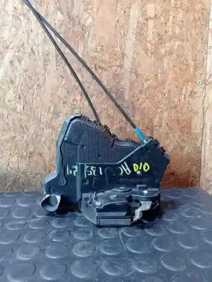 Second-hand car spare part front right door lock for toyota auris (e15) 1ndtv oem iam references   