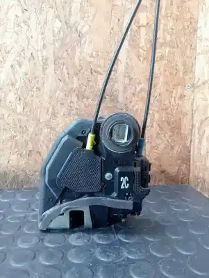 Second-hand car spare part rear left door lock for toyota auris (e15) 1ndtv oem iam references   