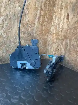 Peça sobressalente para automóvel em segunda mão fechadura da porta dianteira direita por opel corsa d z14xep referências oem iam 13258274  