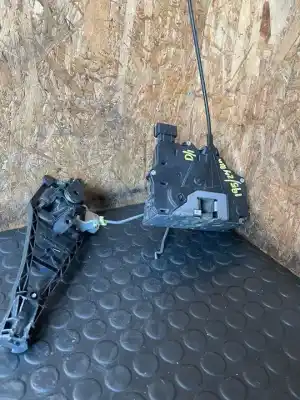 Peça sobressalente para automóvel em segunda mão fechadura da porta dianteira esquerda por opel corsa d z14xep referências oem iam 13258271  