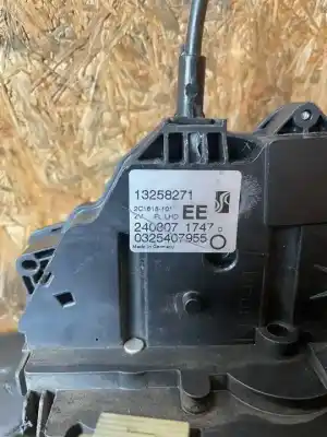 Peça sobressalente para automóvel em segunda mão fechadura da porta dianteira esquerda por opel corsa d z14xep referências oem iam 13258271  