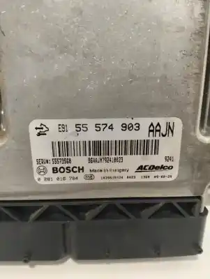 Peça sobressalente para automóvel em segunda mão centralina de motor uce por opel insignia berlina excellence referências oem iam 55574903  