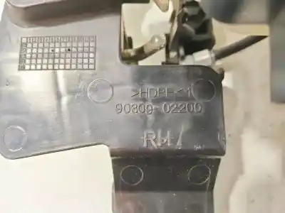 Second-hand car spare part front right door lock for kia ceed concept oem iam references 9030902200  