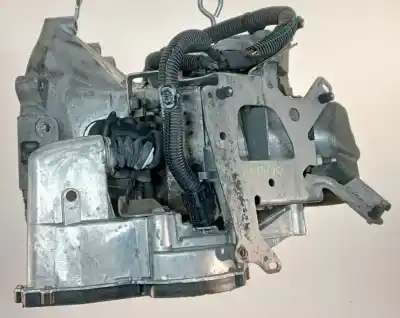 Second-hand car spare part gearbox for citroen c2 d-8hz oem iam references 20cq77  
