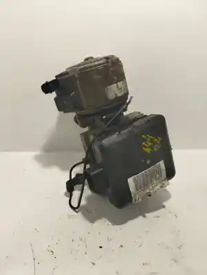 Pièce détachée automobile d'occasion pompe à suspension pour citroen c5 2.0 hdi références oem iam 9636713880  