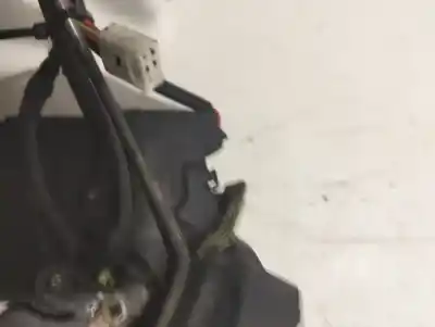 Автозапчасти б/у замок передней правой двери за mazda 323 s vi (bj) 1.3 16v ссылки oem iam   