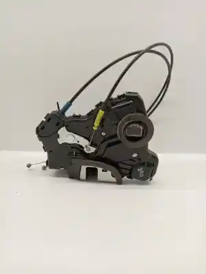 Second-hand car spare part Front Right Door Lock for TOYOTA AURIS (E15) Luna+ 90 CV / 66 KW OEM IAM references 6903012490  
