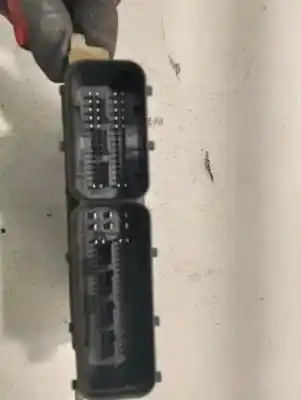 Pezzo di ricambio per auto di seconda mano Centralina Motore per HYUNDAI I30 (FD) Classic 90 CV / 66 KW Riferimenti OEM IAM 0281013402  