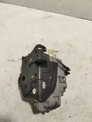 Автозапчасти б/у замок передней правой двери за audi a4 ber. (b8) basico ссылки oem iam 8j18370216  