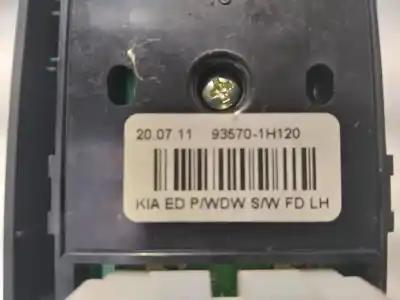 Second-hand car spare part LEFT FRONT POWER WINDOW SWITCH for KIA CEED (JD)  OEM IAM references 935701H120  