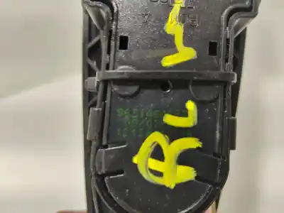 Second-hand car spare part LEFT FRONT POWER WINDOW SWITCH for CITROEN C4  OEM IAM references 9651464677  