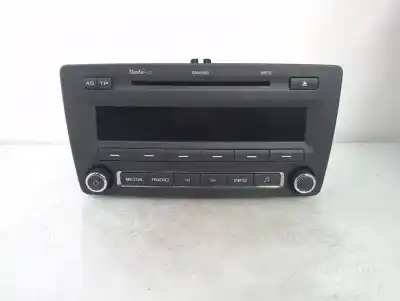 Автозапчасти б/у аудиосистема / радио Cd за SKODA OCTAVIA BERLINA (1Z3) Ambition ссылки OEM IAM 1Z0035161F  