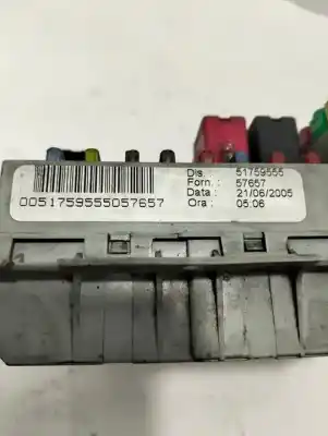 Pezzo di ricambio per auto di seconda mano scatola relè/fusibili per fiat stilo (192_) 1.9 jtd (192_xf1a) riferimenti oem iam 51759555  