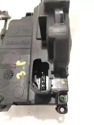 Second-hand car spare part front right door lock for renault clio iii emotion oem iam references   