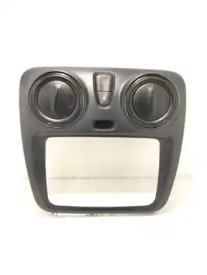 Автозапчастина б/у аераційна решіта для dacia dokker ambiance 116 cv / 85 kw посилання на oem iam 682606882r  