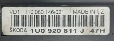 Автозапчасти б/у приборная доска за SKODA OCTAVIA BERLINA (1U2) Ambiente ссылки OEM IAM 1U0920811J  