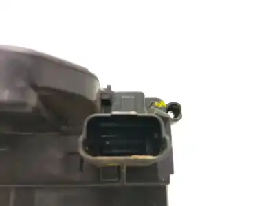 Peça sobressalente para automóvel em segunda mão fechadura da porta dianteira direita por renault clio iii exception 112 cv / 82 kw referências oem iam 