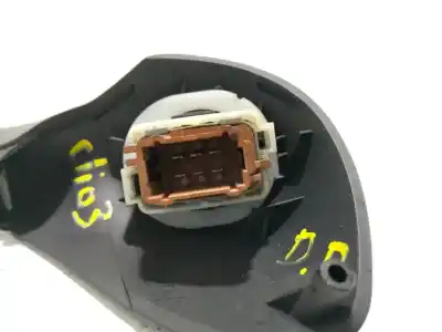 Peça sobressalente para automóvel em segunda mão botão / interruptor elevador vidro dianteiro direito por renault clio iii exception 112 cv / 82 kw referências oem iam 