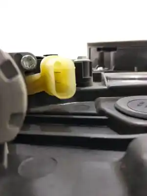 Peça sobressalente para automóvel em segunda mão elevador de vidros traseiro direito por kia ceed sportswagon tech referências oem iam 83480j7000  