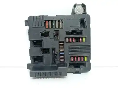Pezzo di ricambio per auto di seconda mano scatola relè/fusibili per renault scenic ii authentique riferimenti oem iam 8200306032c  