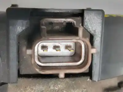 Pezzo di ricambio per auto di seconda mano alternatore per ford focus berlina (cap) ambiente (d) riferimenti oem iam 1042103513  