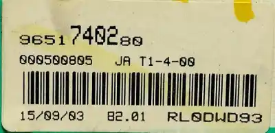 Second-hand car spare part DASHBOARD for PEUGEOT 206 BERLINA EMusic OEM IAM references 9651740280   Second-hand car spare part DASHBOARD for PEUGEOT 206 BERLINA EMusic OEM IAM references 9651740280