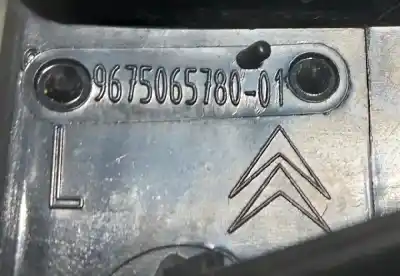 Pièce détachée automobile d'occasion feu arrière droit intérieur pour citroen c5 station wagon références oem iam 9675067880