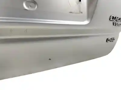 Pezzo di ricambio per auto di seconda mano PORTELLONE per TOYOTA COROLLA VERSO (R1) 2.2 D-4D Luna Riferimenti OEM IAM 670050F011  