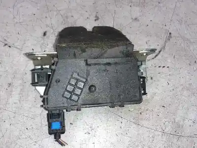 Second-hand car spare part trunk lock for opel zafira b cosmo oem iam references   