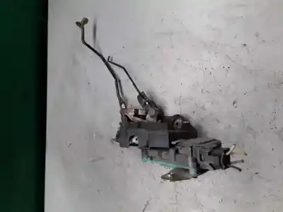 Pezzo di ricambio per auto di seconda mano serratura porta anteriore sinistra per hyundai accent (lc) gls riferimenti oem iam 8131025030